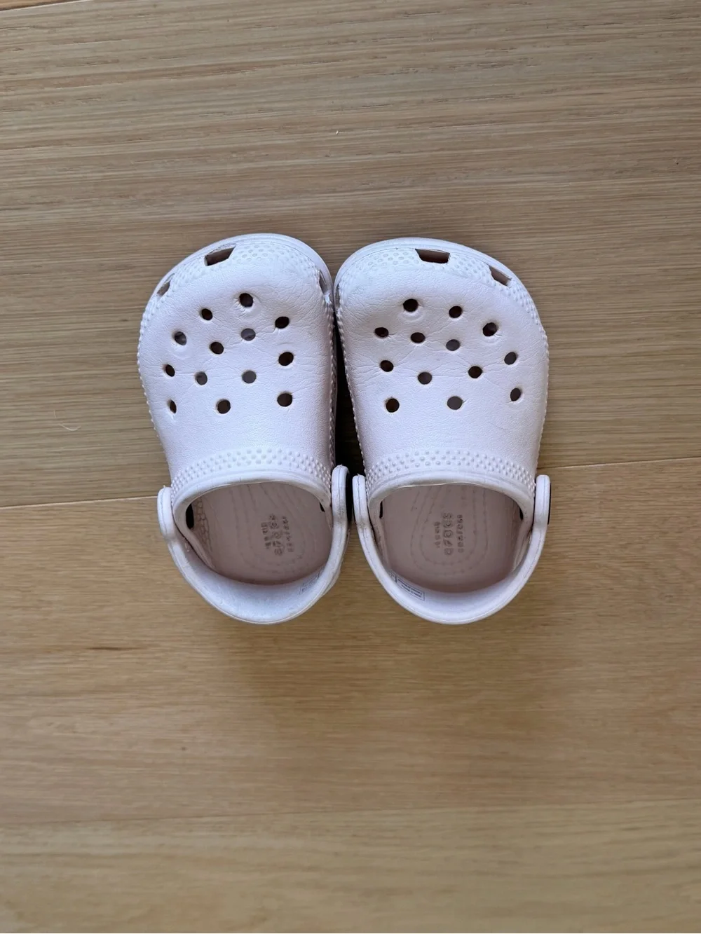 Light pink Crocs Kids Classic Crocs C6